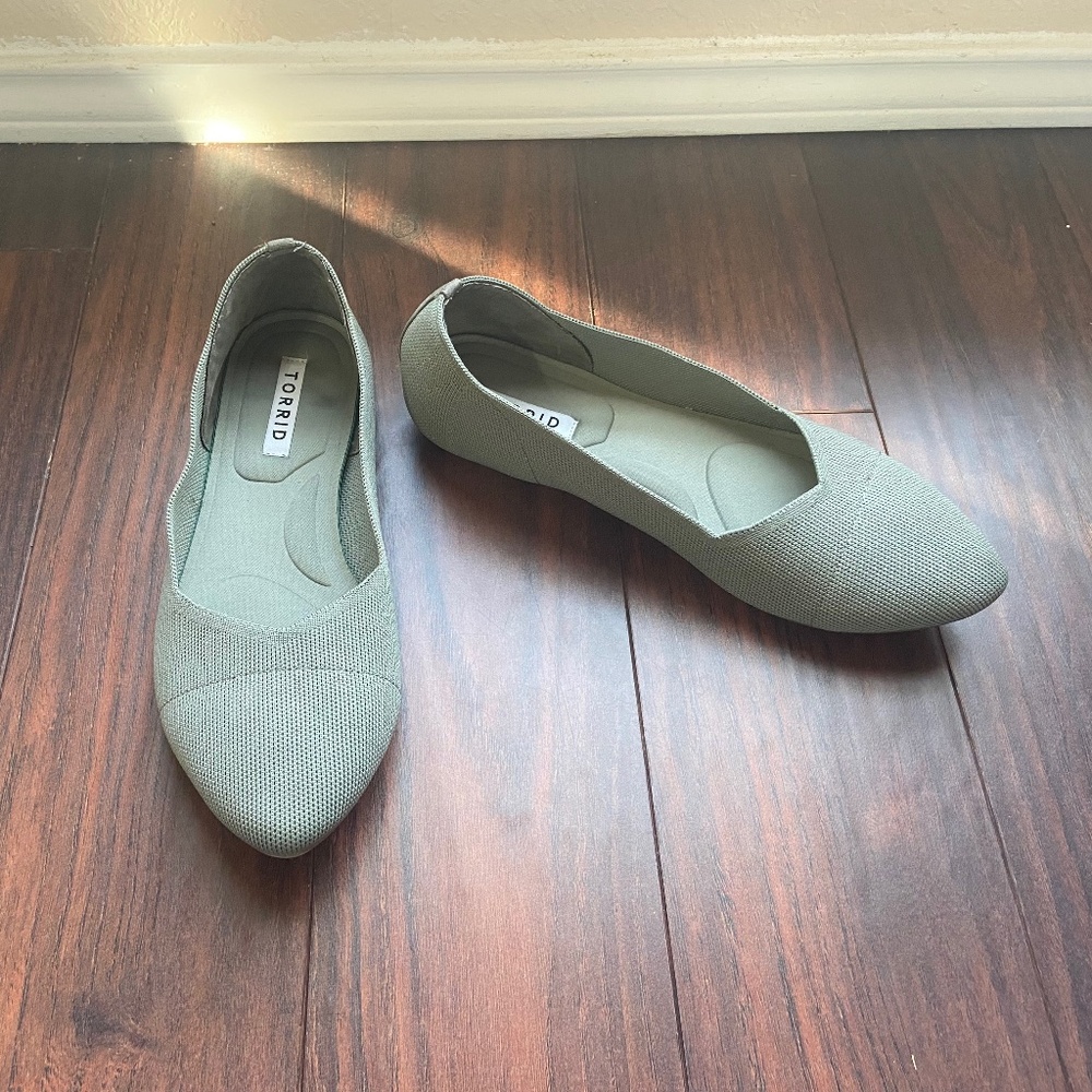 TORRID Pointed Toe Sage Green Flat Slip On Shoe 10 WW